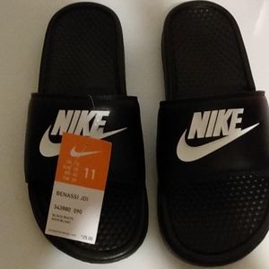 Nike men's Sandals